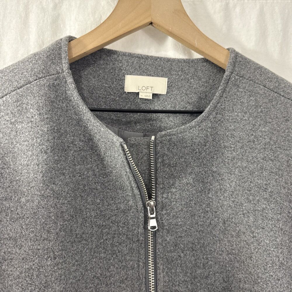 LOFT Grey Bubble Bomber Jacket Zip Minimalist Womens Sz M Artsy Avant Garde - Picture 8 of 10